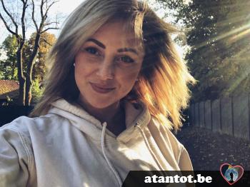 lena122 - date a Austrian, 100% free lena122