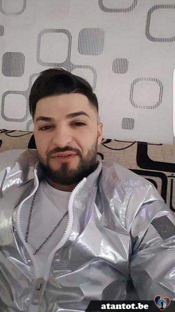 james - date a Austrian, 100% free james